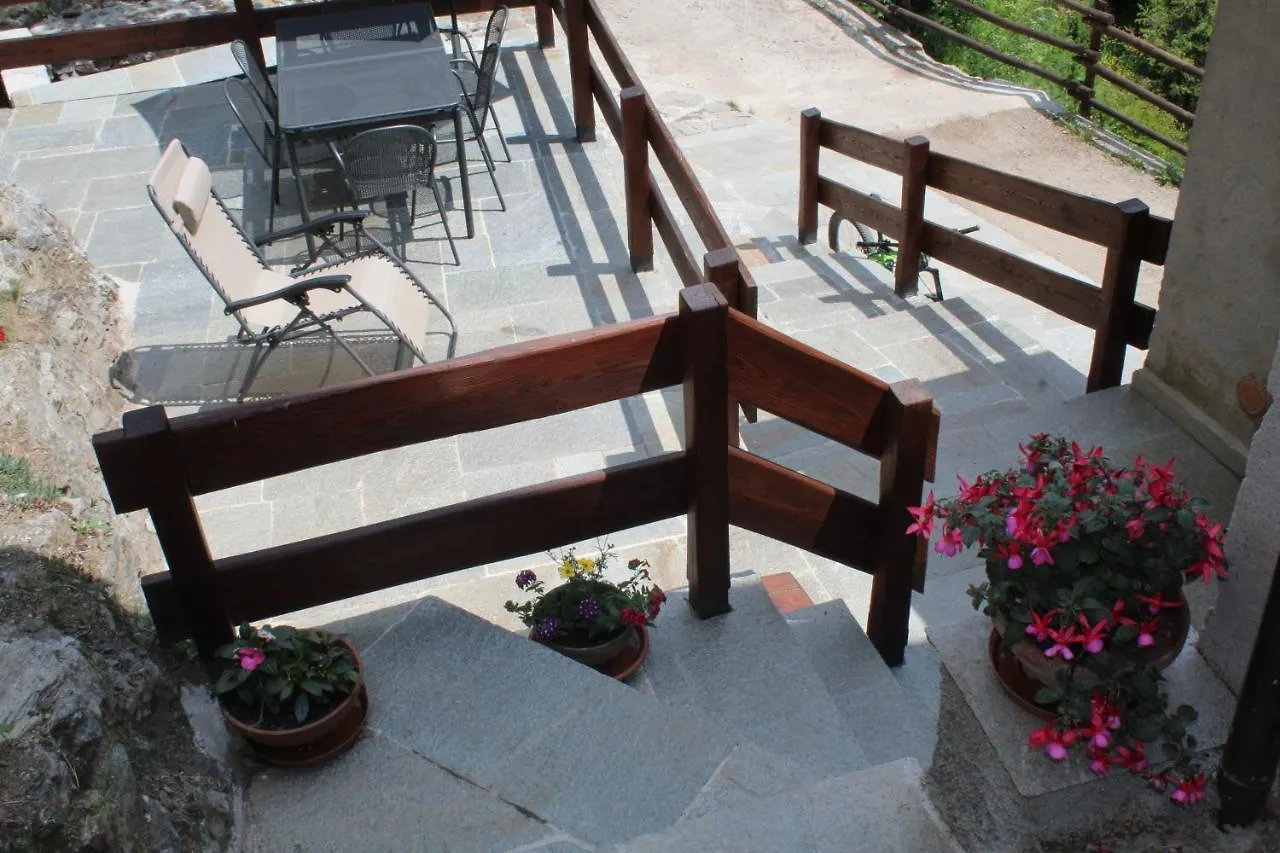 Rustico Villa Premana Lodge