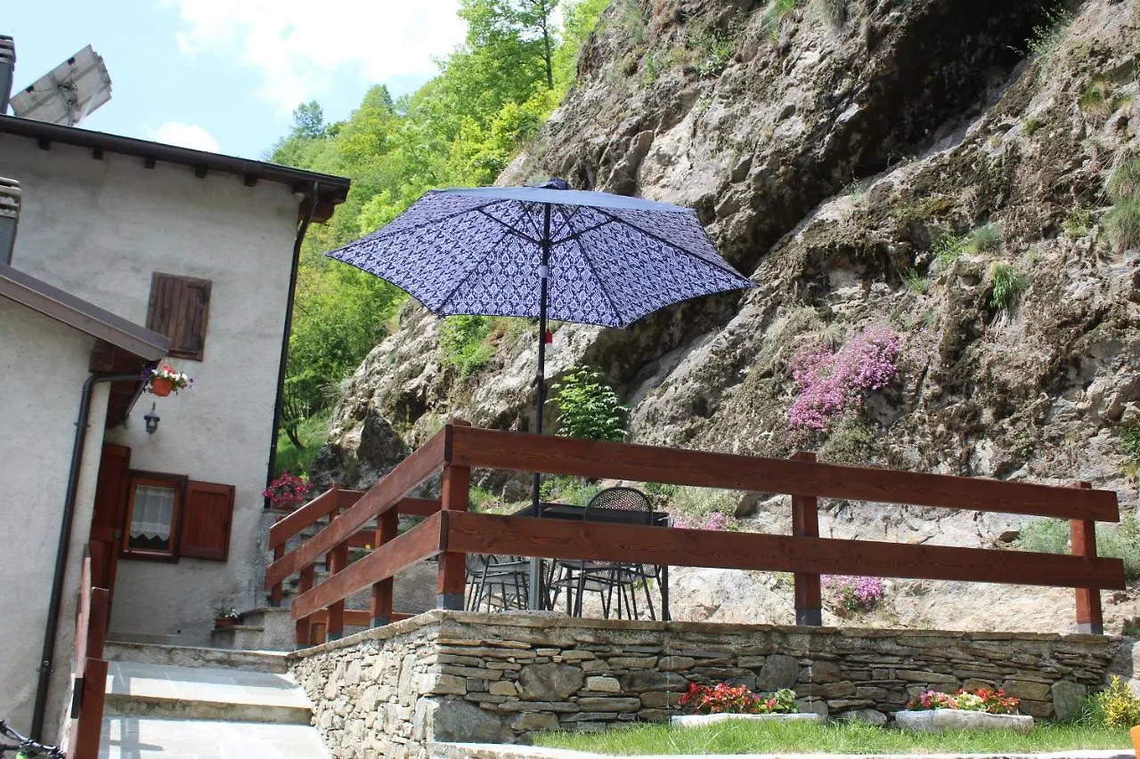 Rustico Villa Premana Lodge
